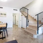 Townhouse Playa Negra Διαμέρισμα *