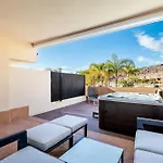 Townhouse Playa Negra Διαμέρισμα *